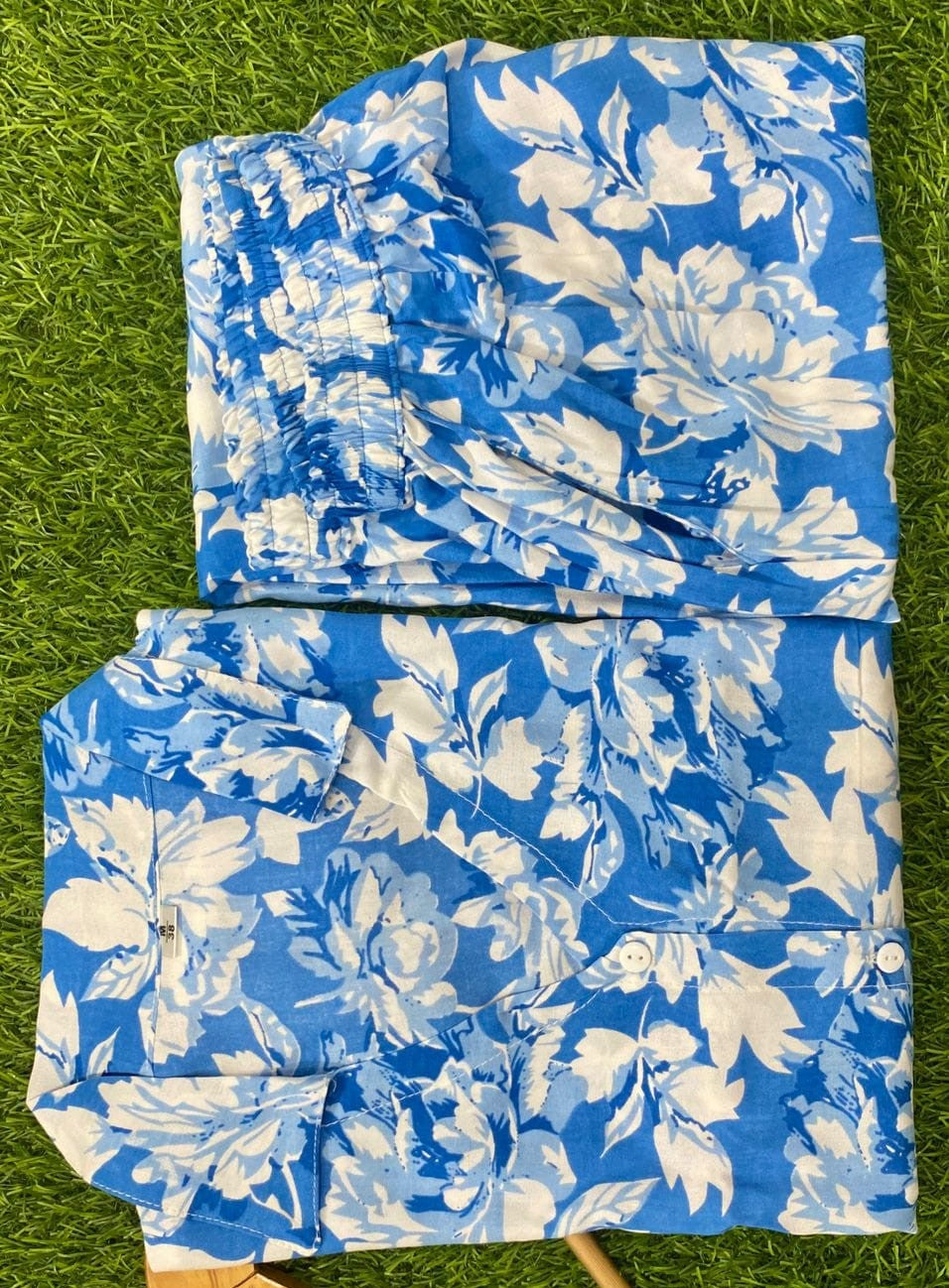 BLOOM IN STYLE WITH THIS EFFORTLESS FLORAL CO-ORD SET