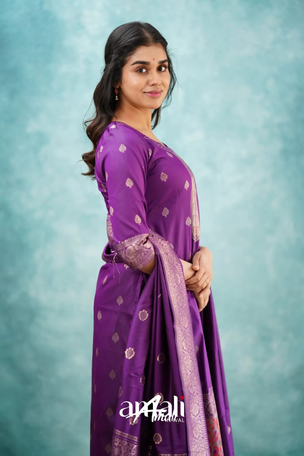 Sanvi – Purple Blended Paithani Silk Salwar Set