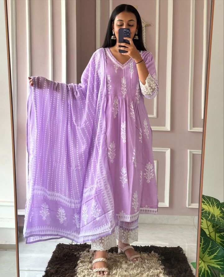 PRINTED COTTON V NECK SUIT WITH COTTON - DUPATTA.