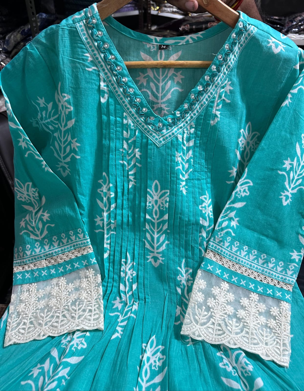 PRINTED COTTON V NECK SUIT WITH COTTON - DUPATTA.