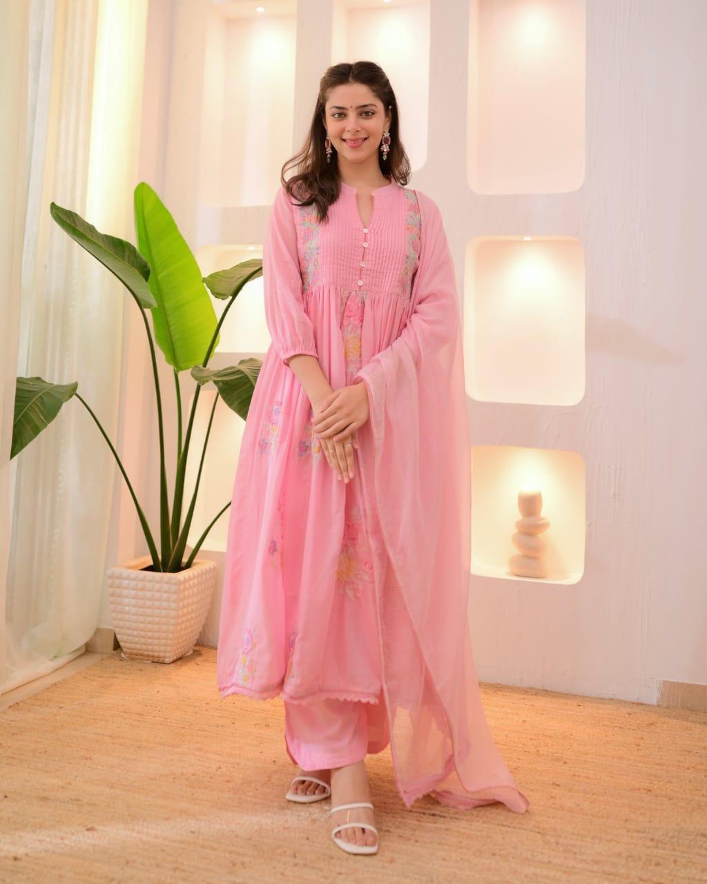 Pastel Bloom – Elegant Floral Kurti Set for Effortless Grace
