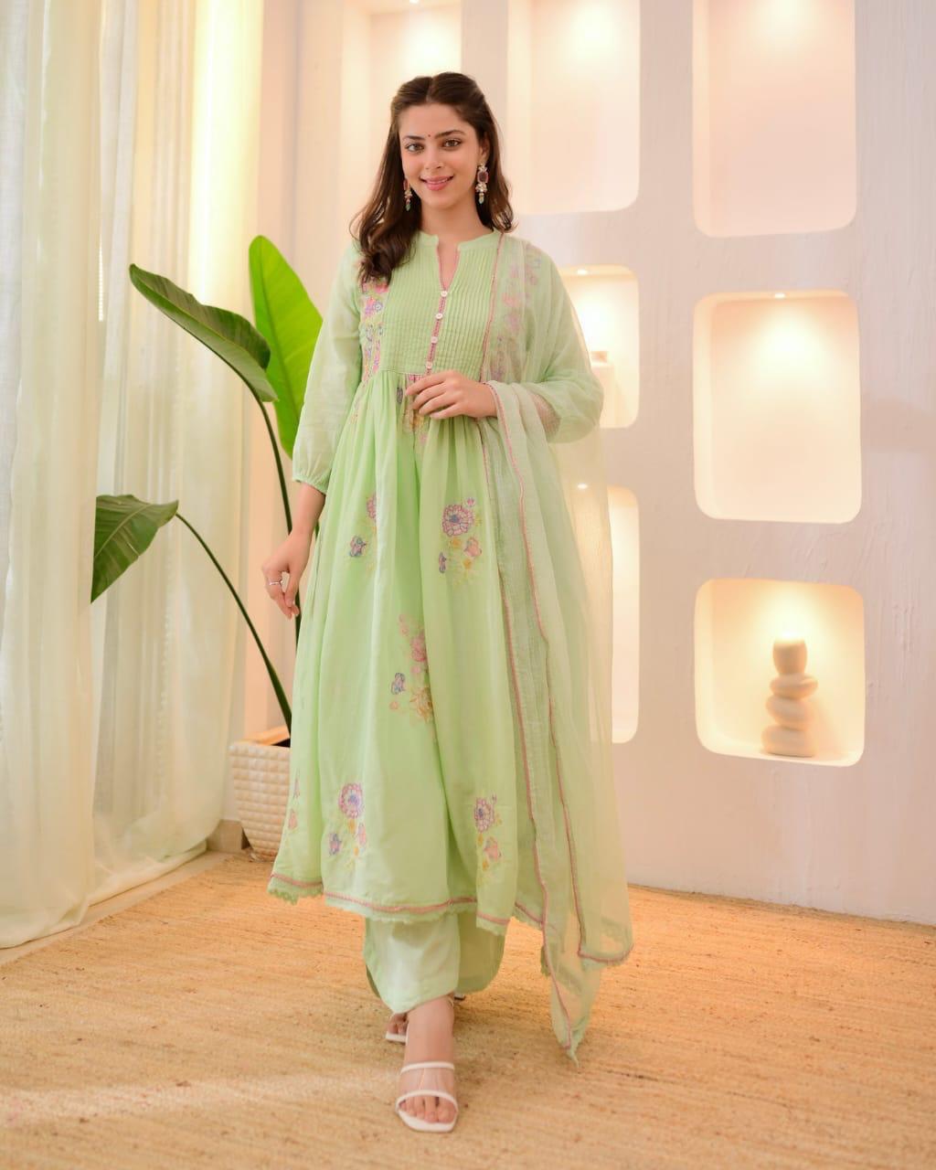 Pastel Bloom – Elegant Floral Kurti Set for Effortless Grace