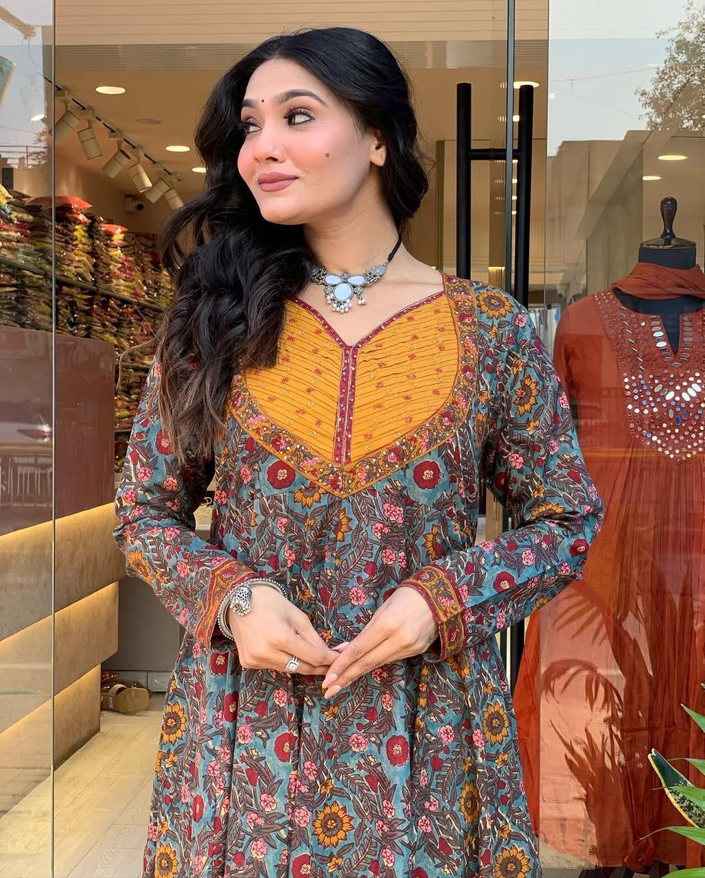 FEEL LIKE A QUEEN – Anarkali Elegance