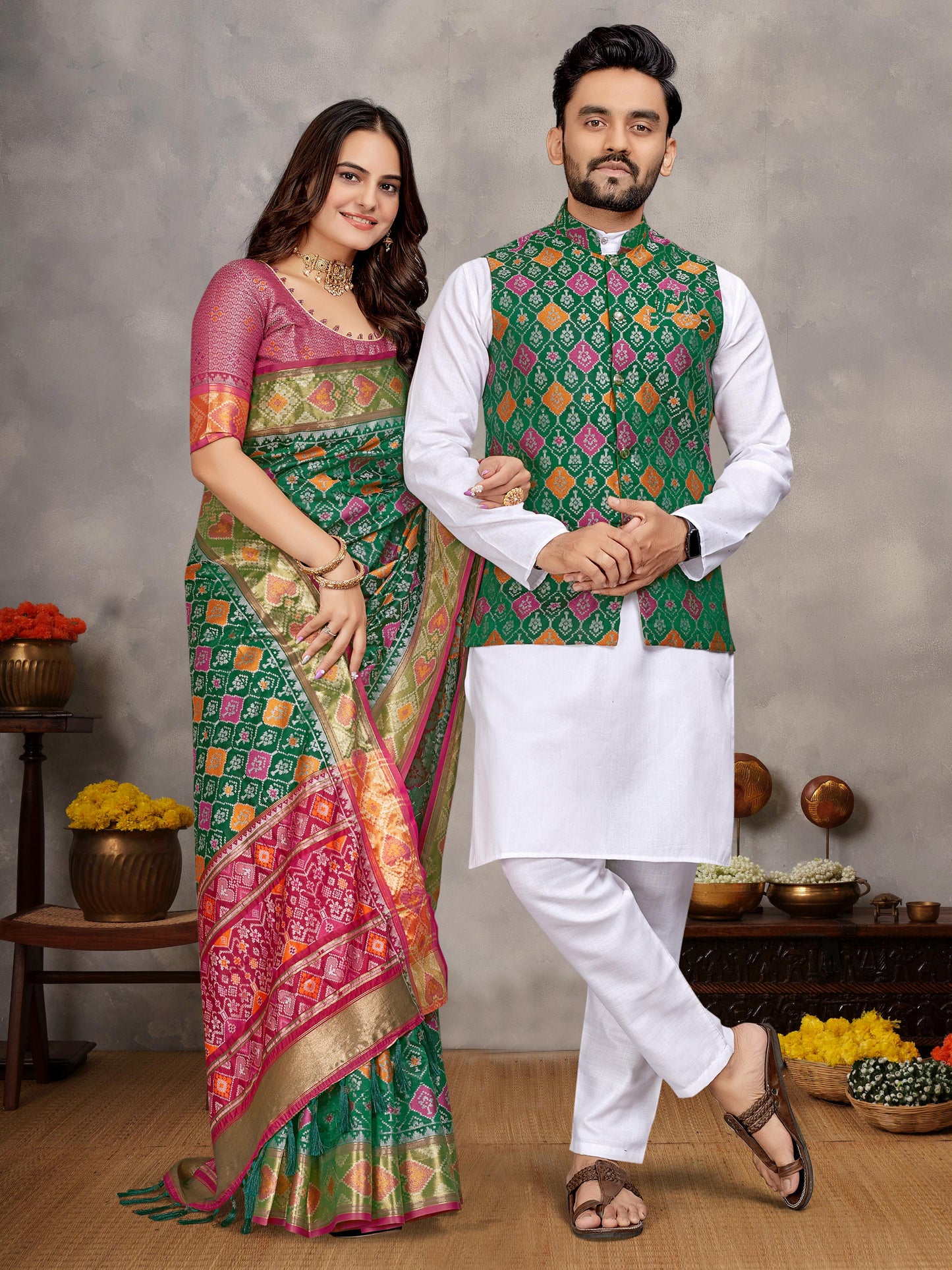 Couple Combo (Men's Kurta+Koti & Women Saree) Collections.