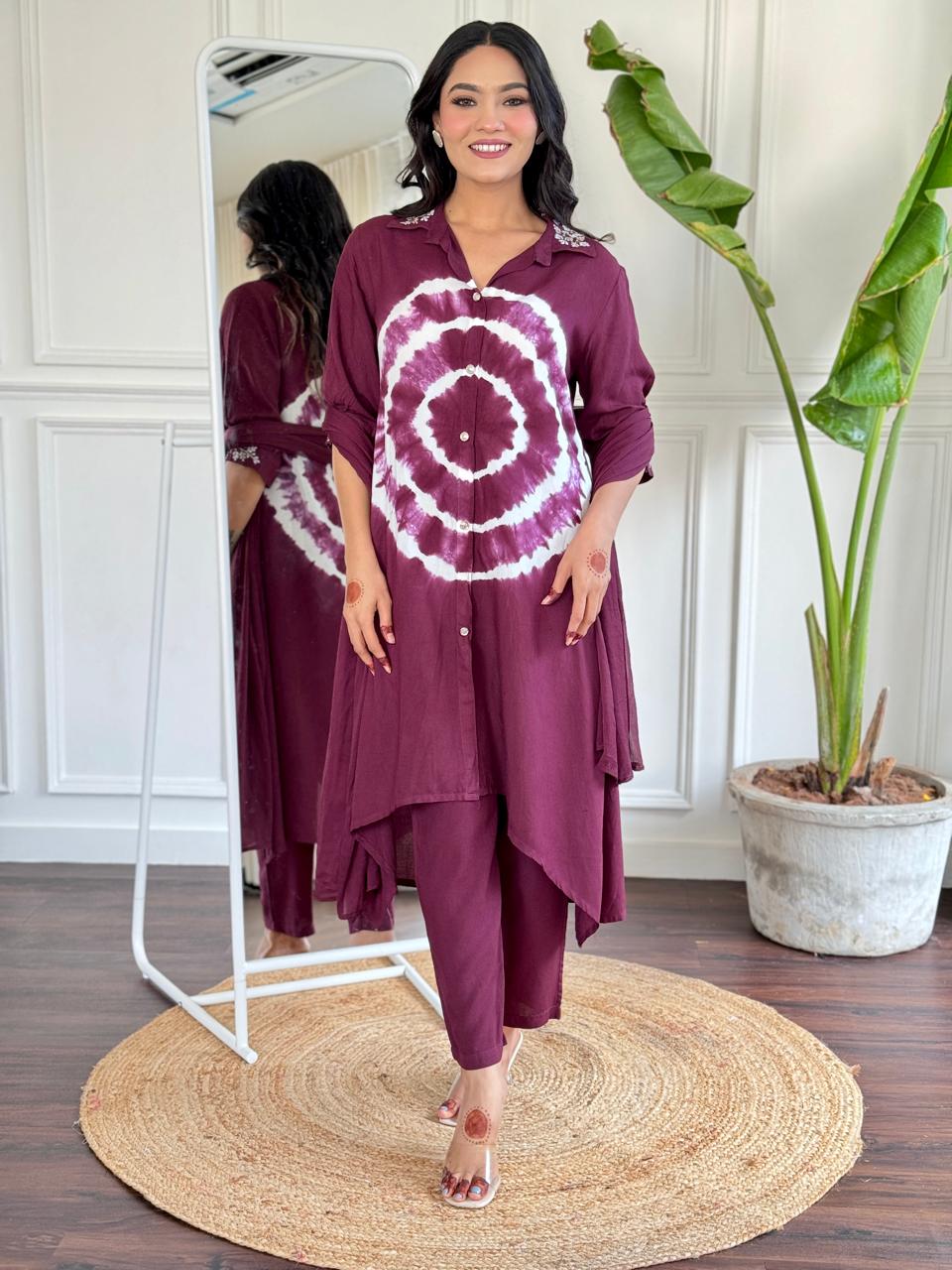 Tie-Dye Elegance: Where Tradition Meets Trend