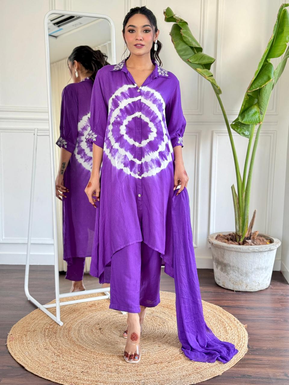 Tie-Dye Elegance: Where Tradition Meets Trend