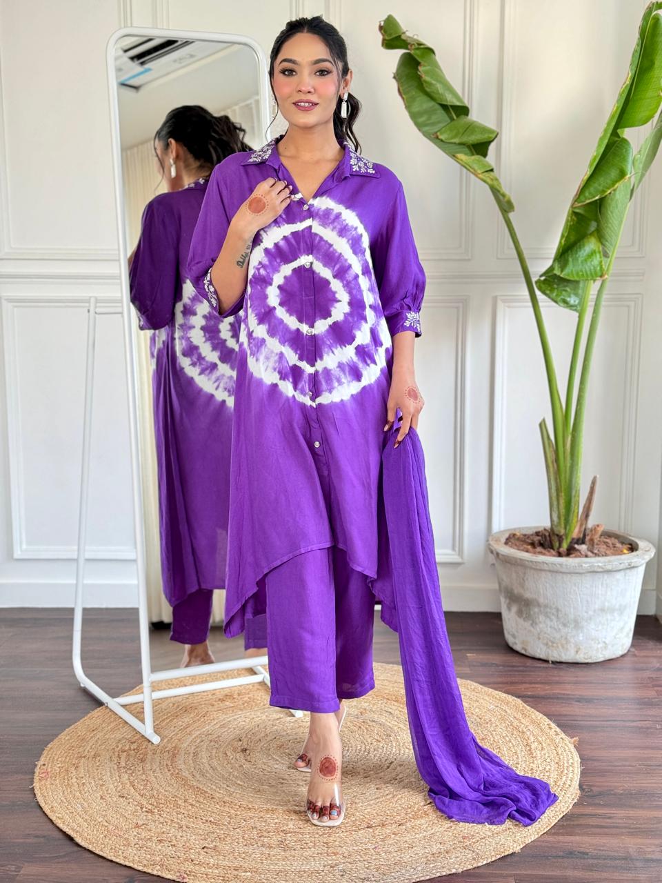 Tie-Dye Elegance: Where Tradition Meets Trend
