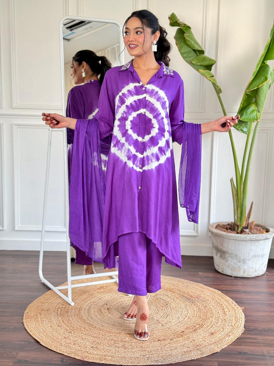 Tie-Dye Elegance: Where Tradition Meets Trend