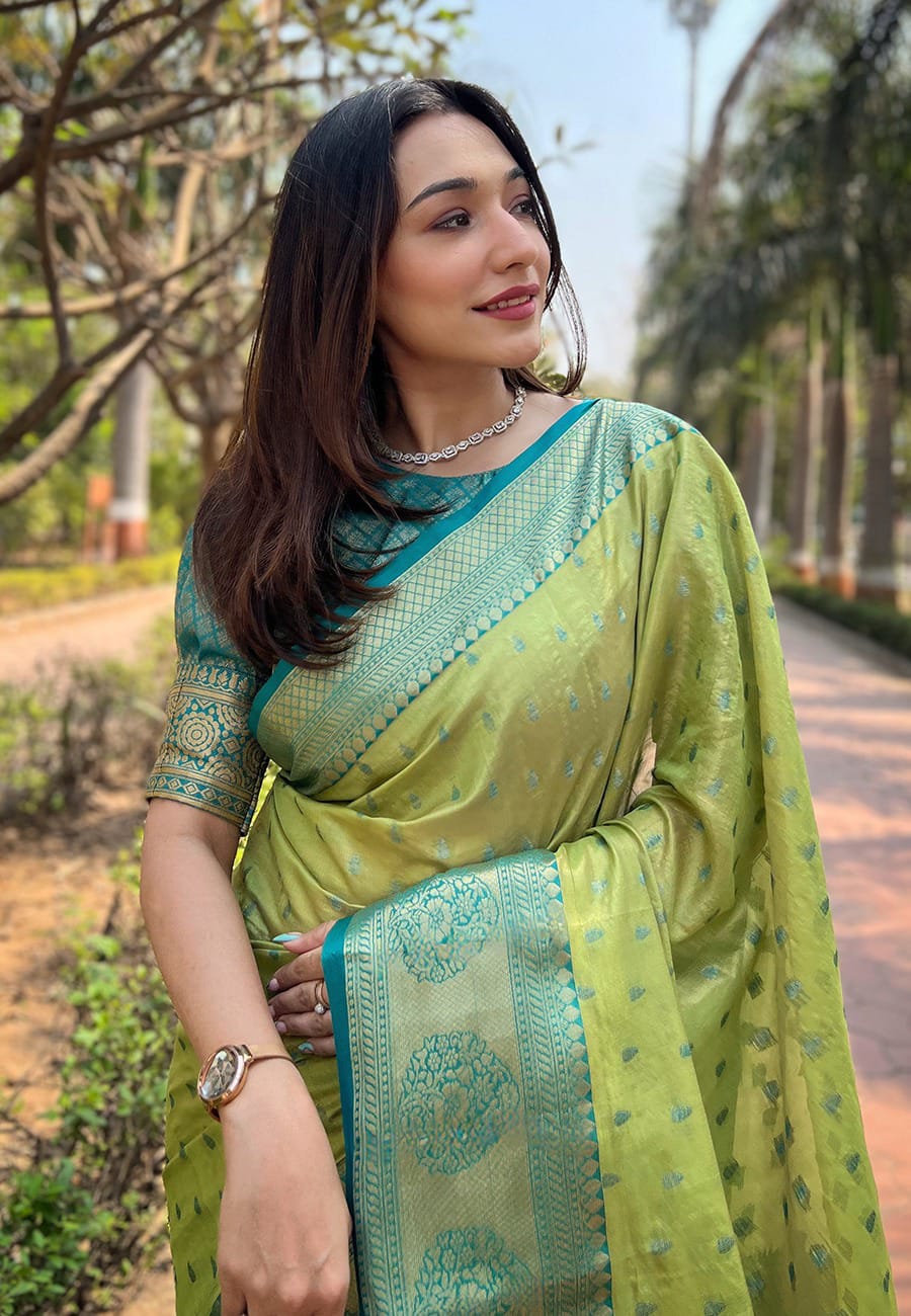 Eternal Elegance with Traditional Charm