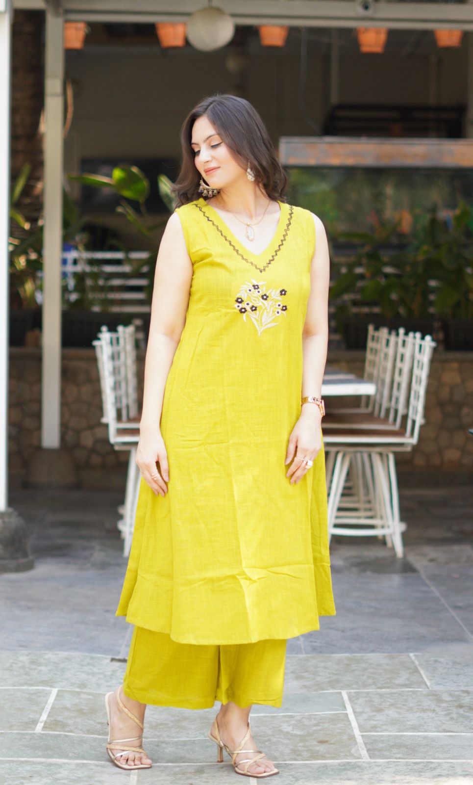 Sleeveless Cotton Embroidery Kurti Set- Colour Variants.
