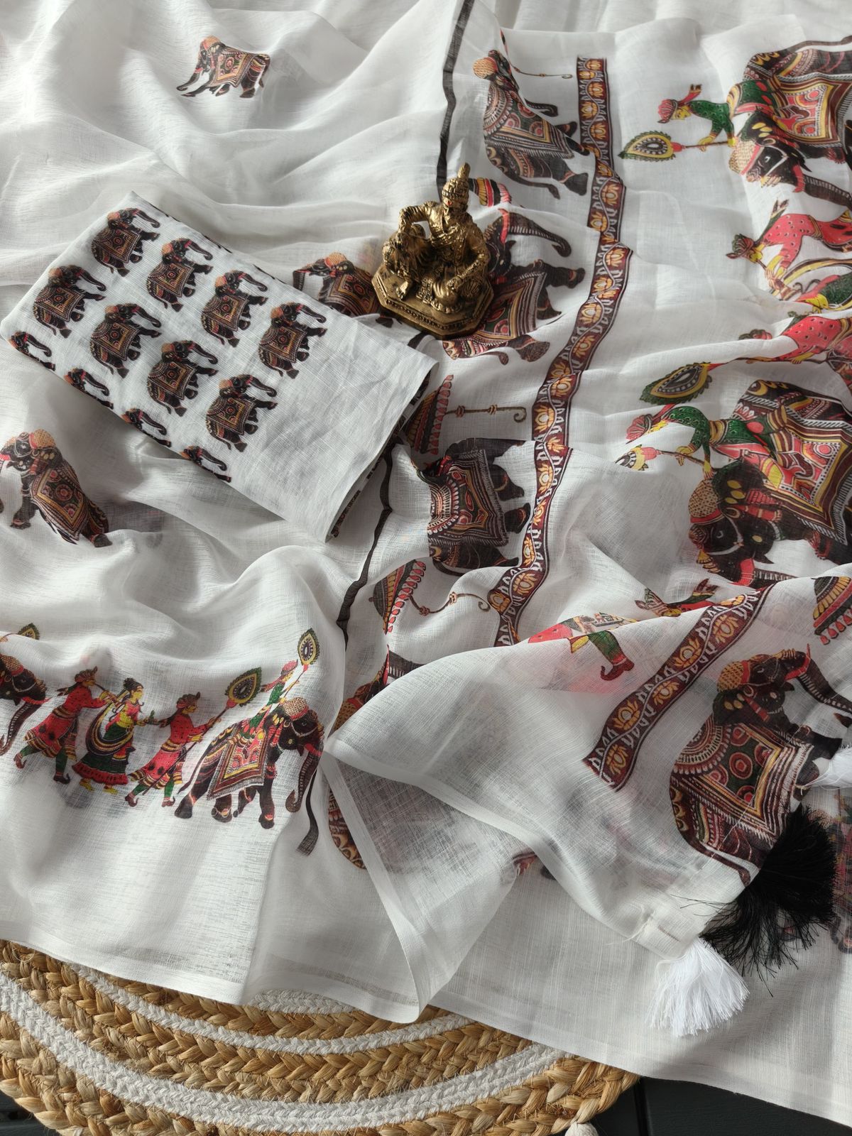 Regal Hand-Painted Motif Saree