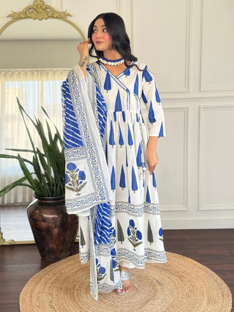 Kurti Set with Embroidered Yoke & Lace-Trimmed Dupatta.