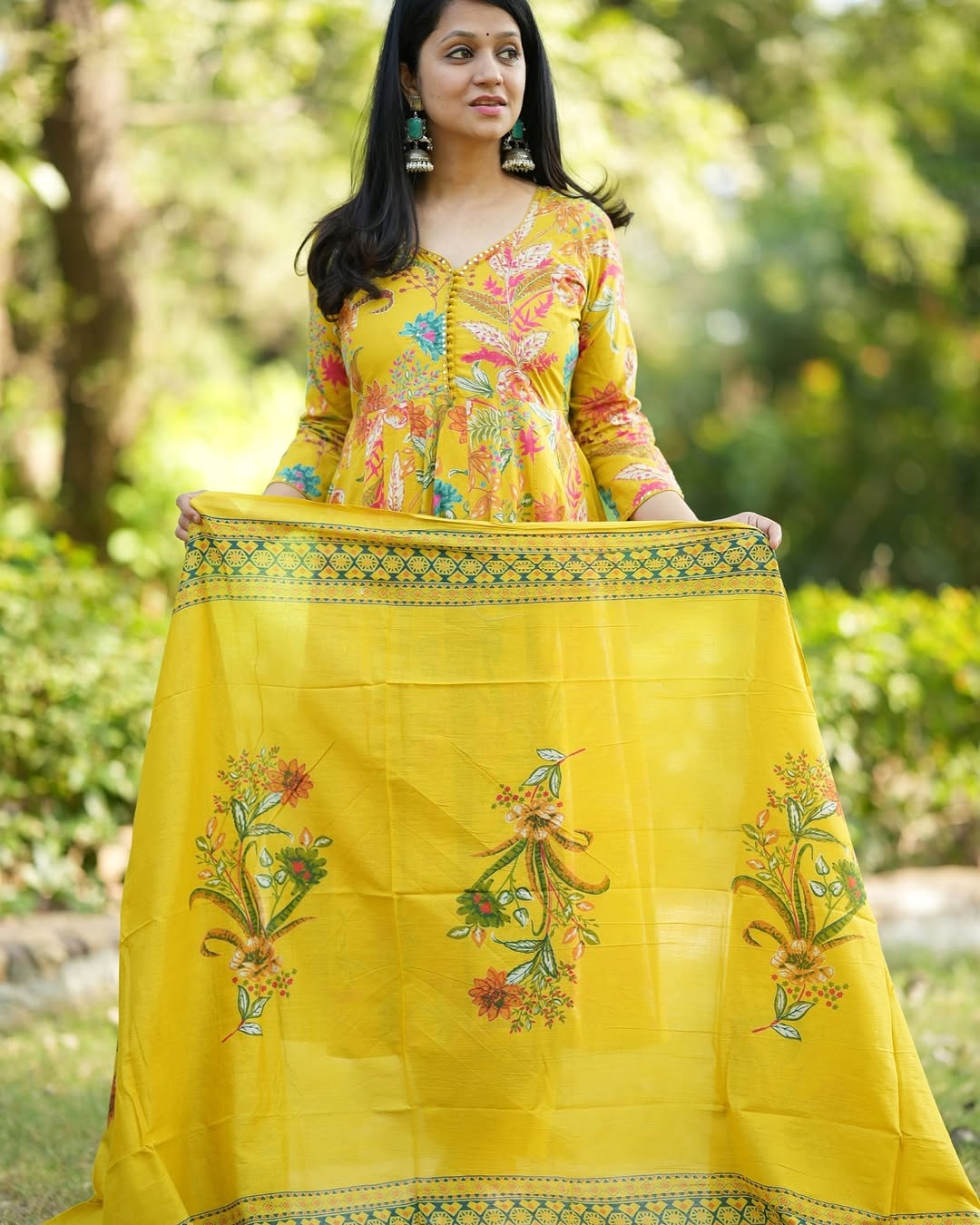 Vibrant Yellow Printed Cotton Kurti Set.