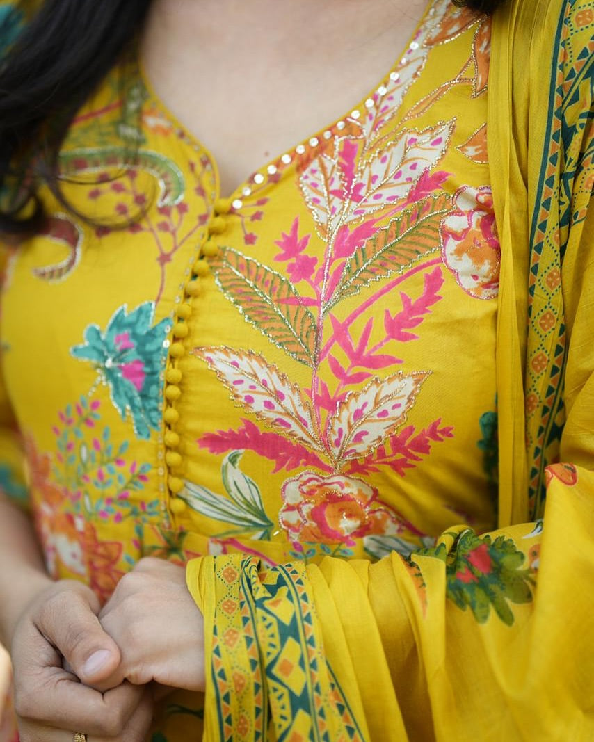 Vibrant Yellow Printed Cotton Kurti Set.
