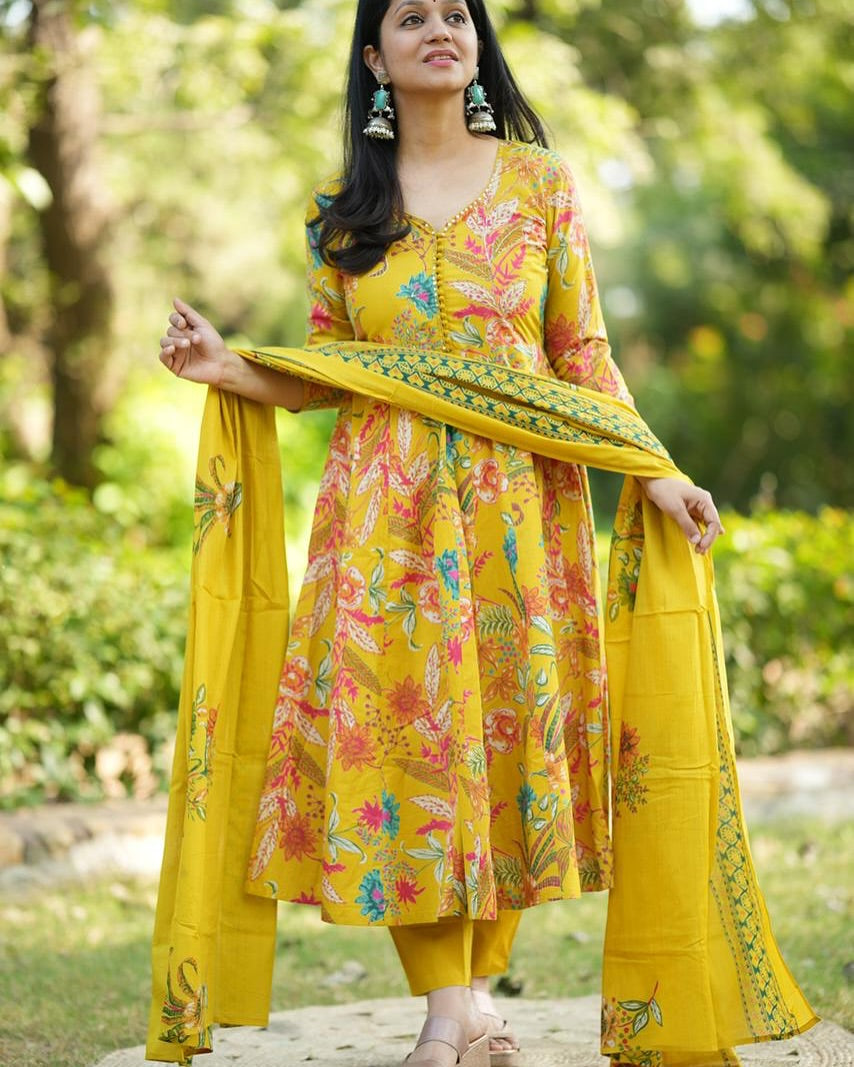 Vibrant Yellow Printed Cotton Kurti Set.