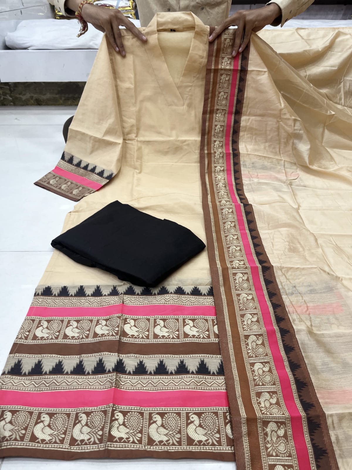 Ivory Silk Kurti Set with Crimson Jequard Dupatta.