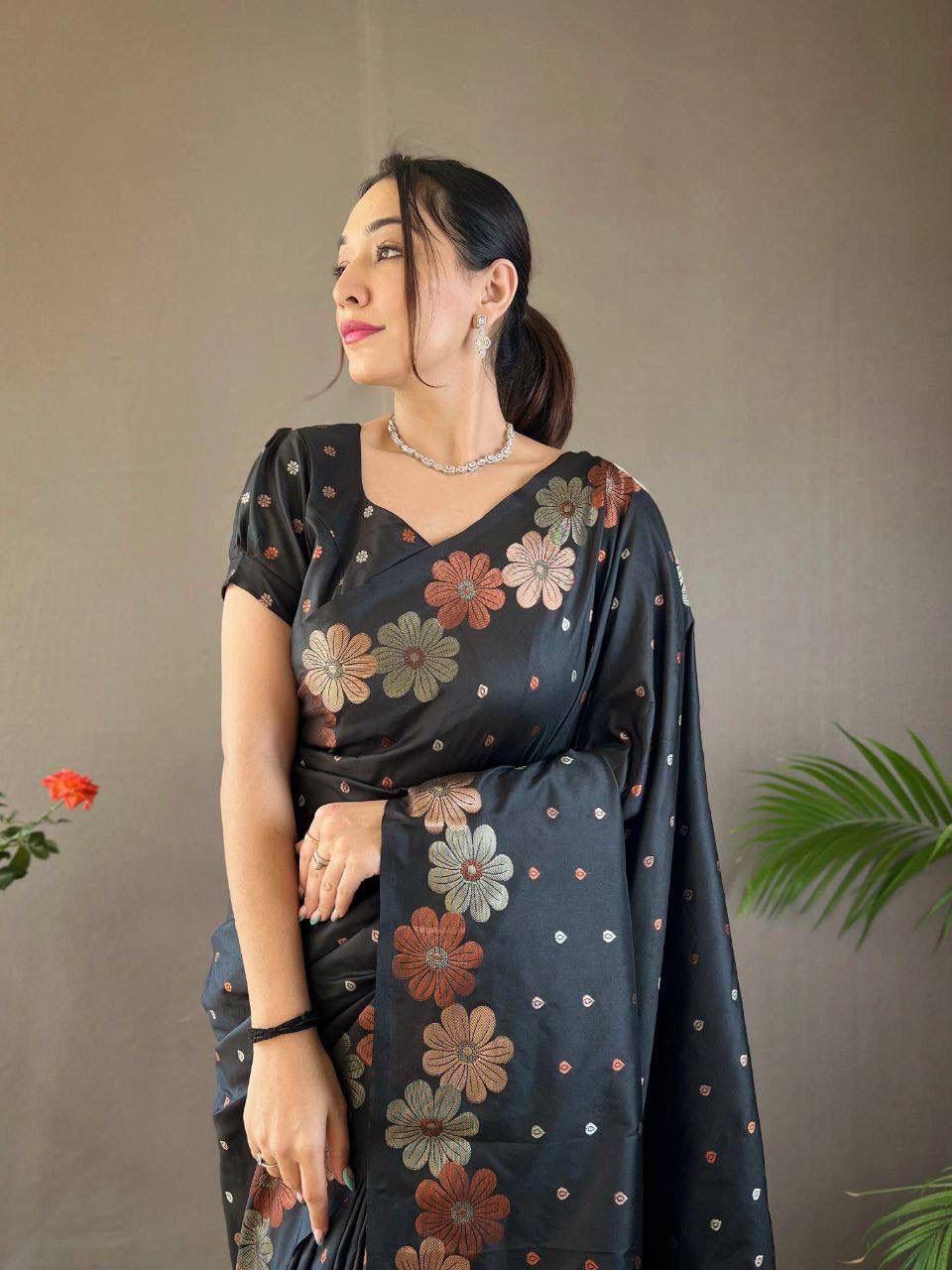 Elegant Floral Lichi Silk Saree with Matching Blouse Piece.