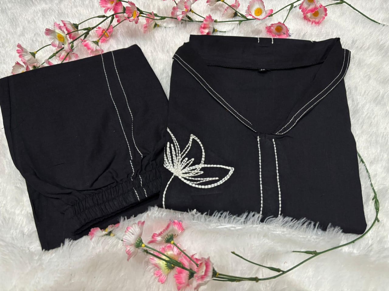Minimalist Floral Embroidered Co-Ord Set in Cotton