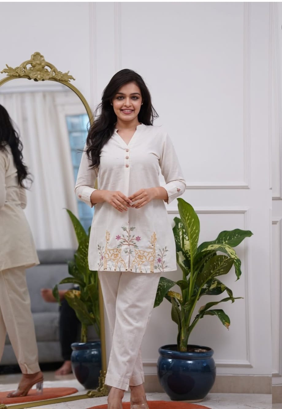 Ivory Cotton-Linen Co-ord Set with Deer Motif Embroidery