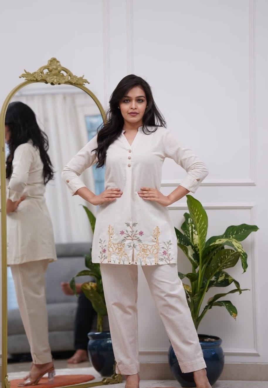 Ivory Cotton-Linen Co-ord Set with Deer Motif Embroidery