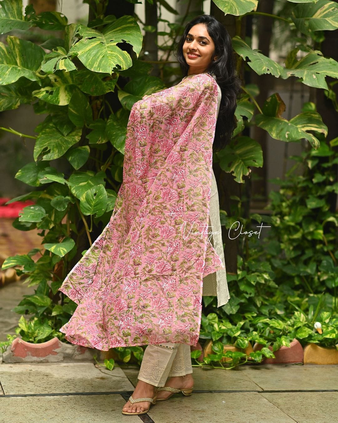 Graceful Light Green Cotton Kurta Set.