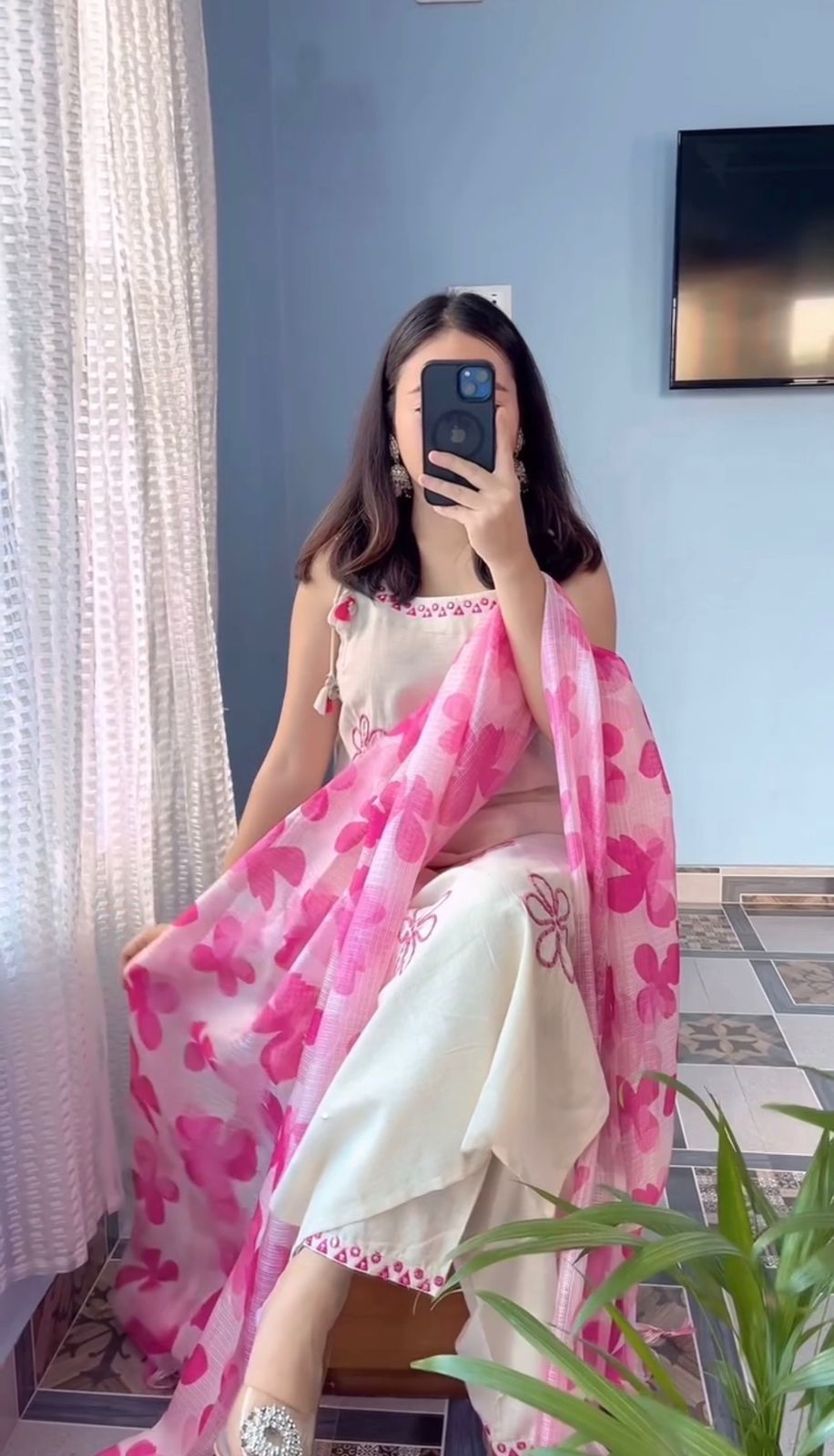 Blooming Grace Kurti Set.