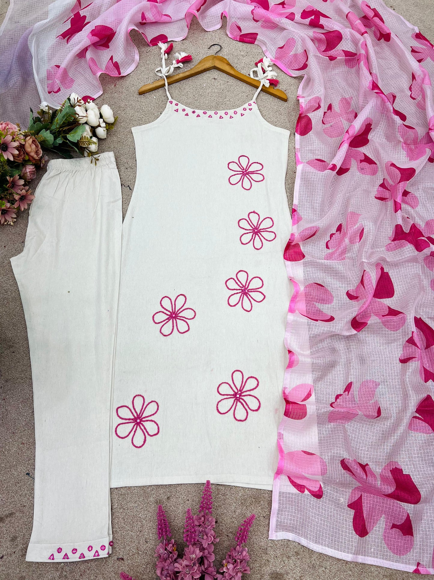 Blooming Grace Kurti Set.