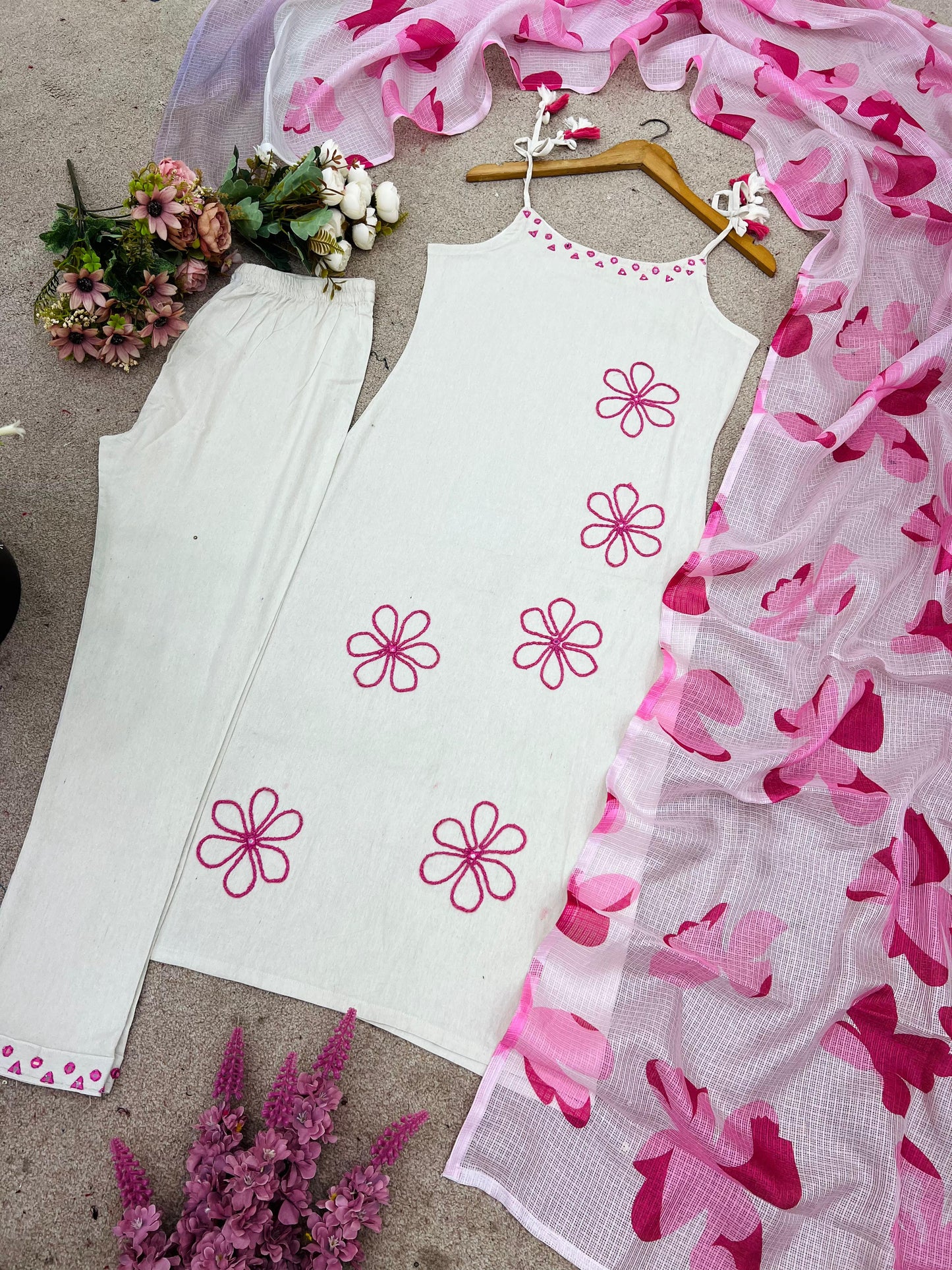 Blooming Grace Kurti Set.