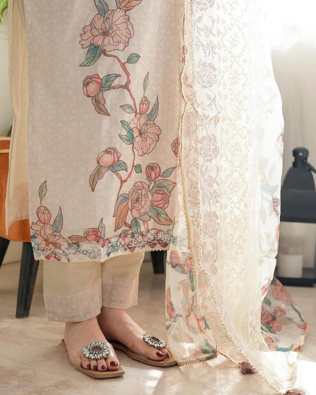 Off-White Printed Lilan Suit Set.