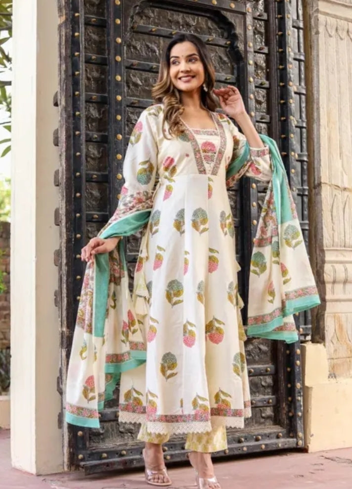 Ivory Cotton Kurti Set with Floral Print.