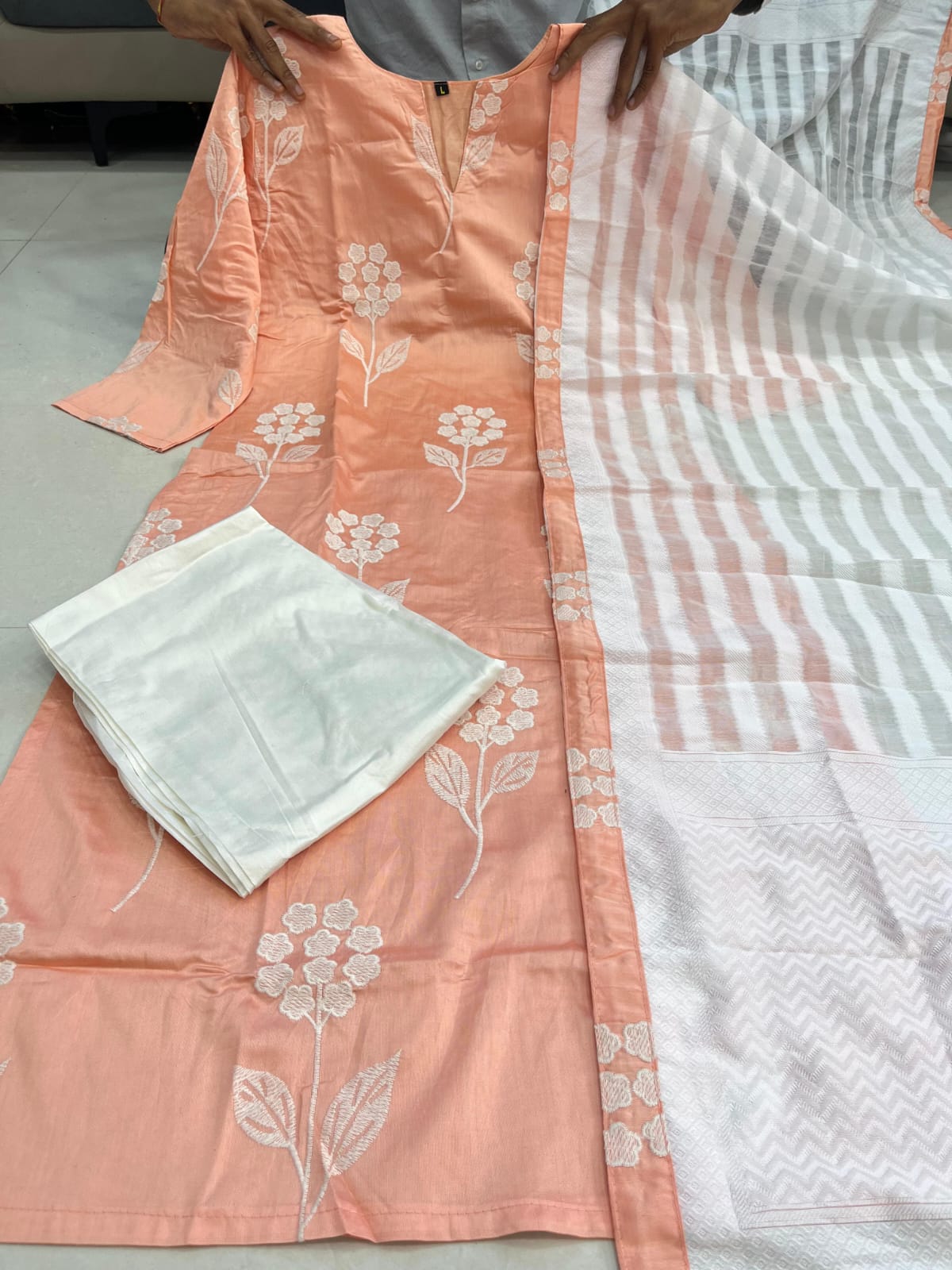 Celebrity-Inspired Peach Mul Chanderi Kurta Set