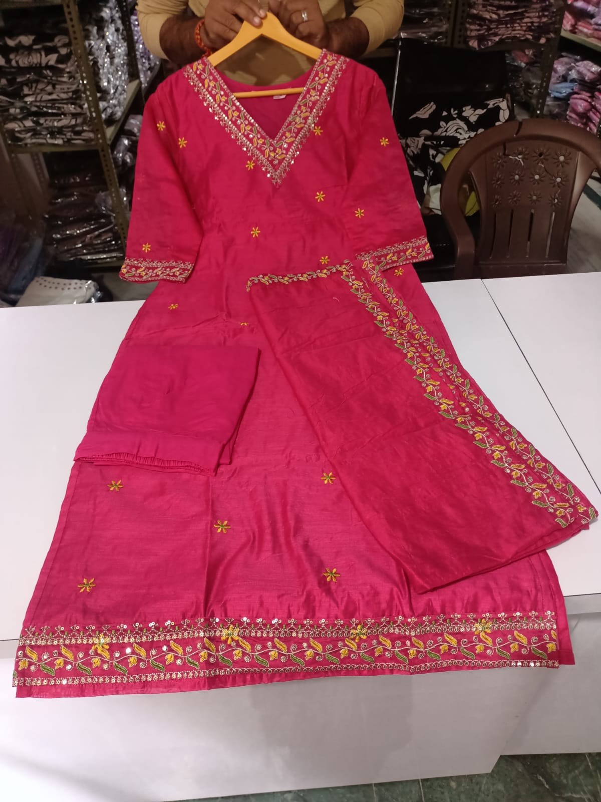 Elegant Hot Pink Chanderi Kurta Set.