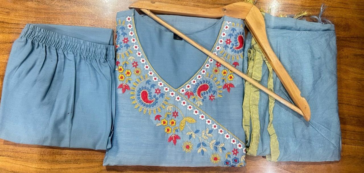 3-Piece Kurti Sets – Embroidery, Sequins & Graceful Detailing.