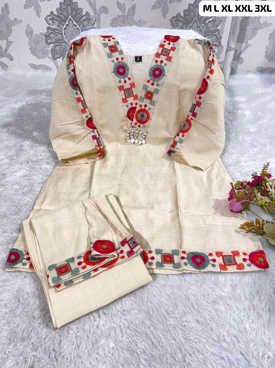 FESTIVAL COLLECTION – Elegant Embroidered Cotton Coord Set.