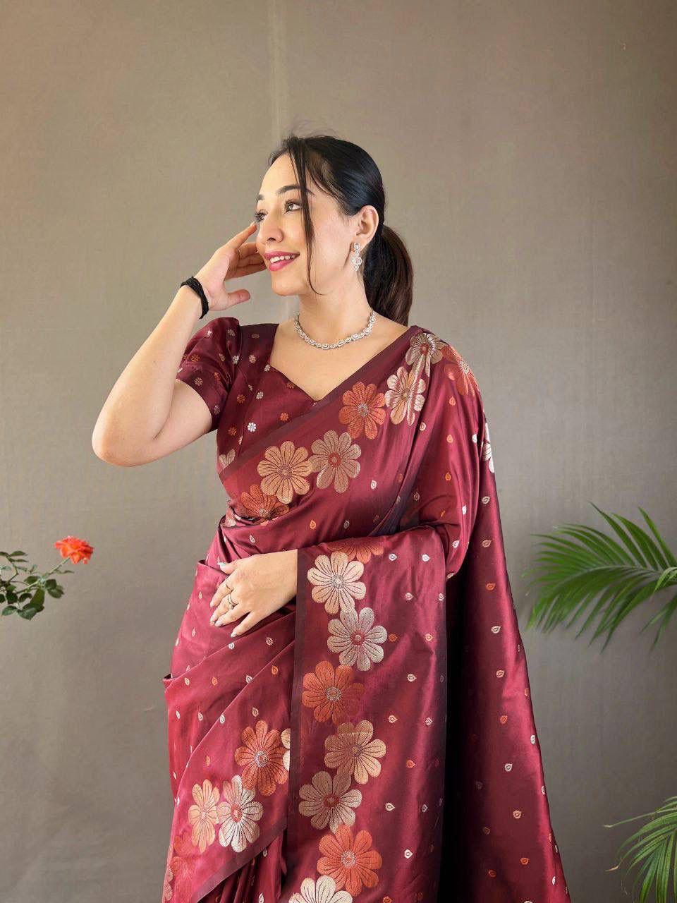 Elegant Floral Lichi Silk Saree with Matching Blouse Piece.