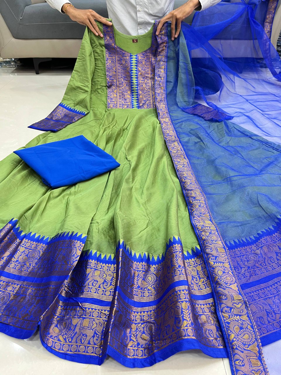 Pure Chanderi Flared Kurti Set with Cotton Lining.