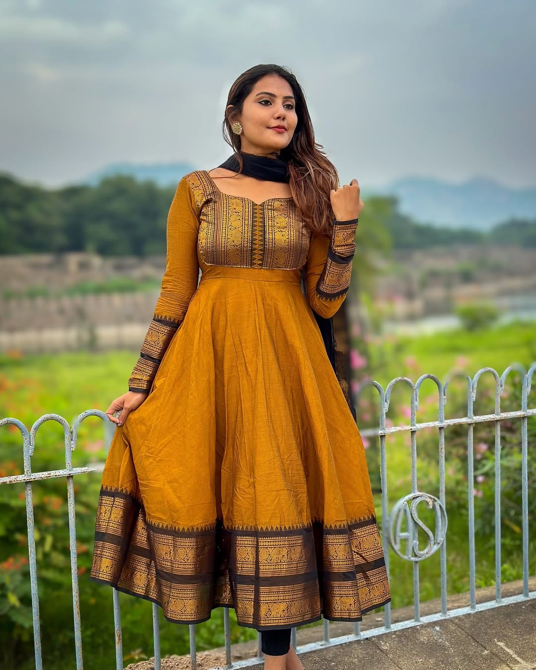 Pure Chanderi Flared Kurti Set with Cotton Lining.