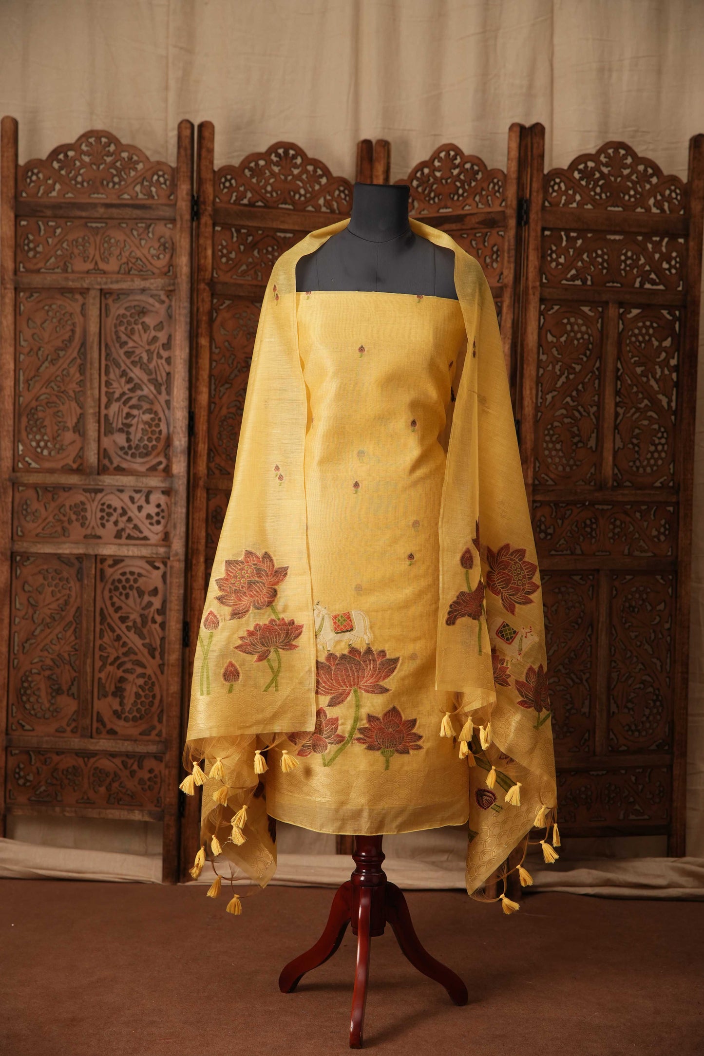 Jamdani Mul Cotton Silk 3 Piece Unstitched Suit – Beige & Yellow