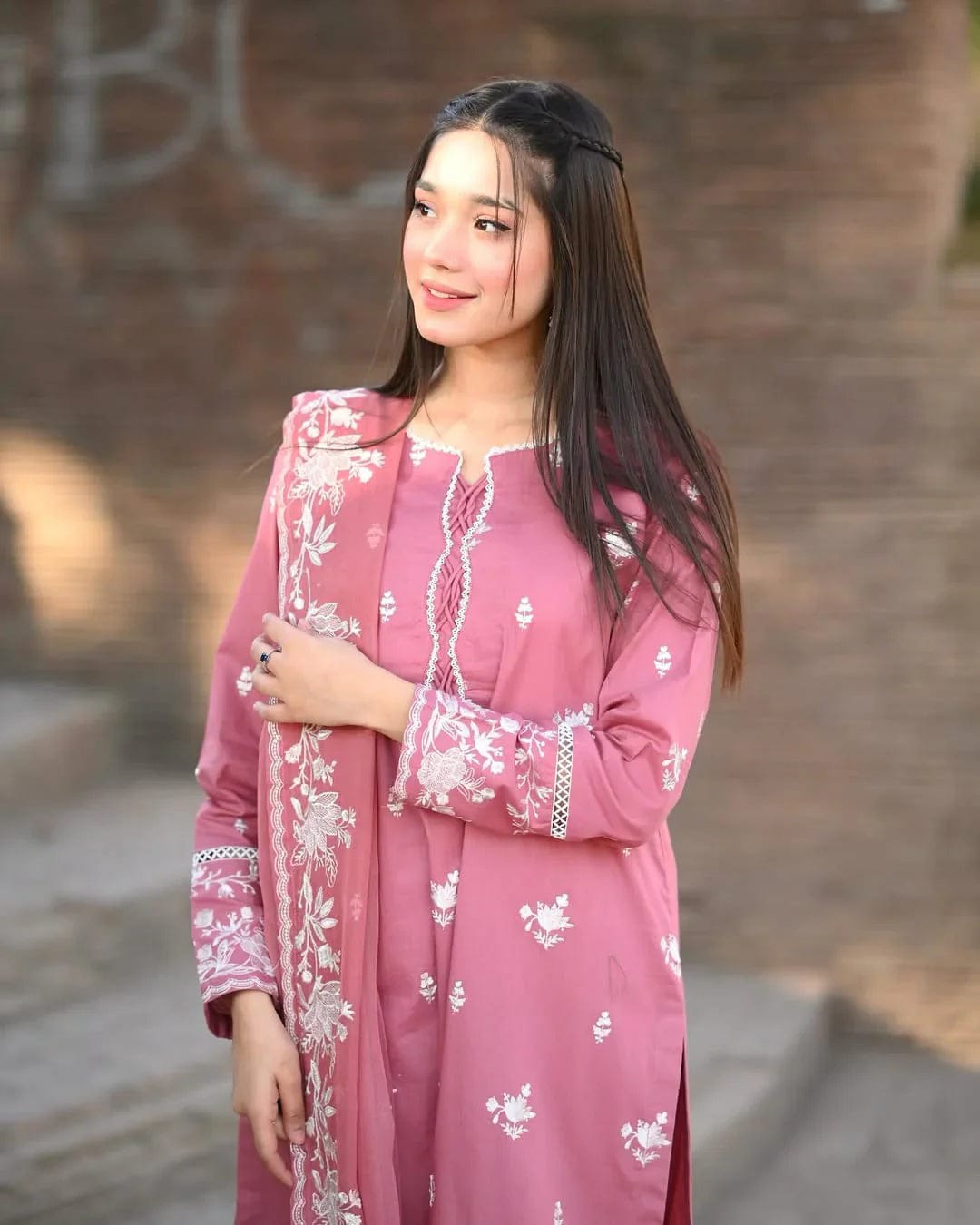 Pink Embroidered Mal Chanderi Kurti Set