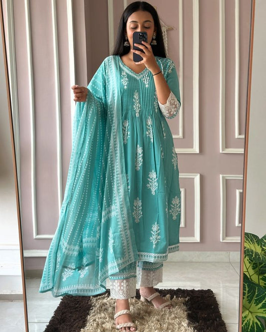 PRINTED COTTON V NECK SUIT WITH COTTON - DUPATTA.