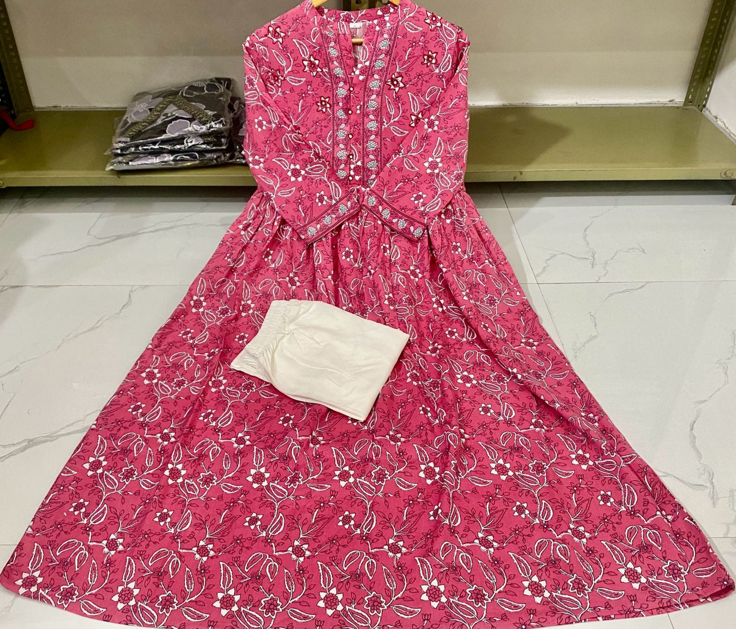 BLOOM WITH GRACE – ELEGANT FLORAL CO-ORD SET