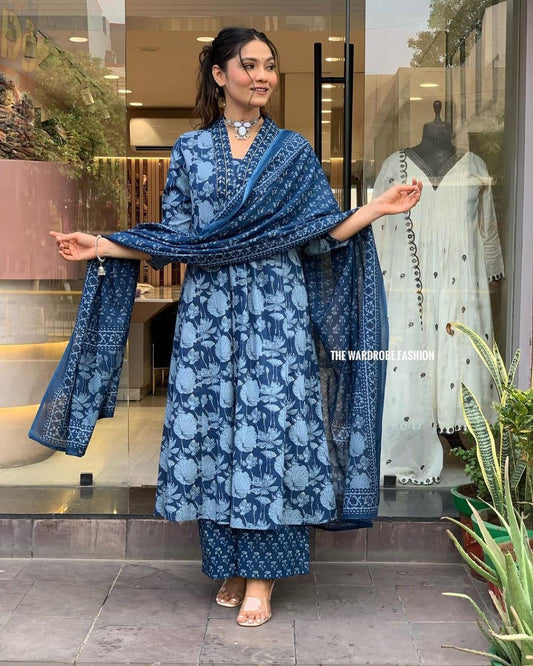 Elegant Indigo Charm - Handcrafted Block Print Kurti Set