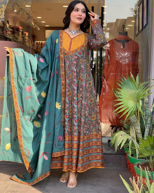 FEEL LIKE A QUEEN – Anarkali Elegance