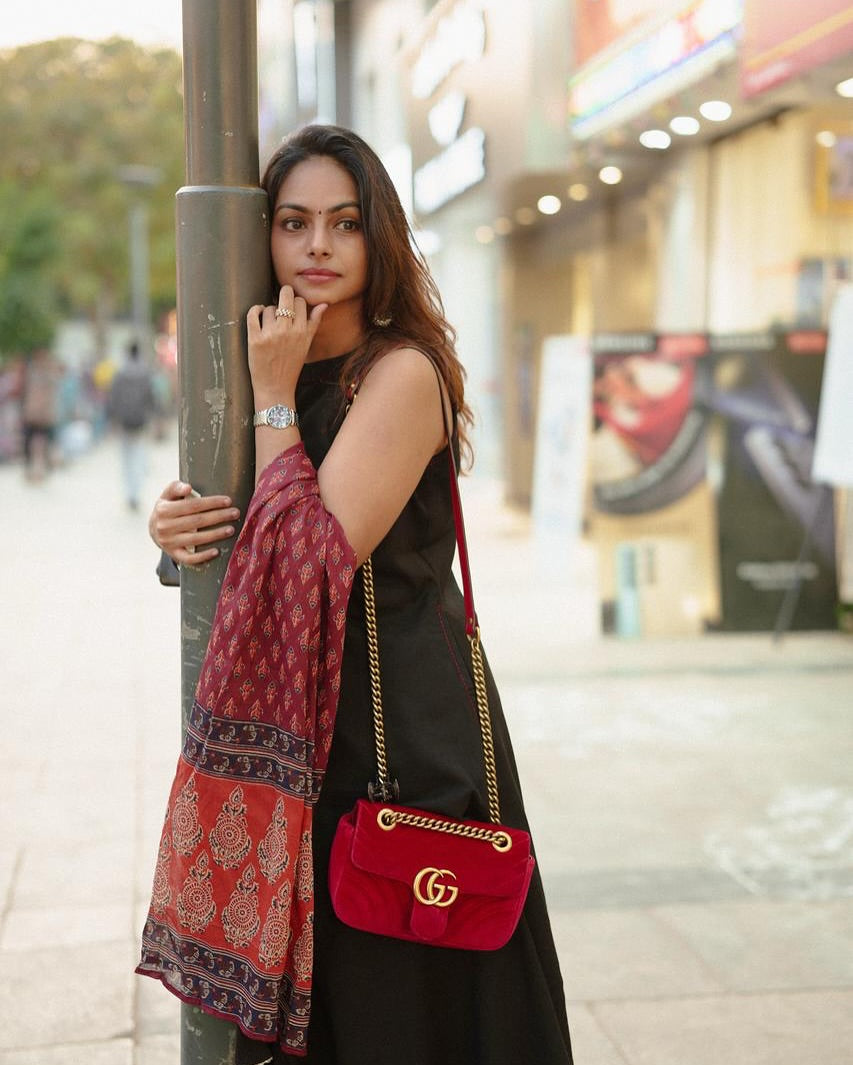 Graceful Black A-Line Kurti Set with Ethnic Dupatta