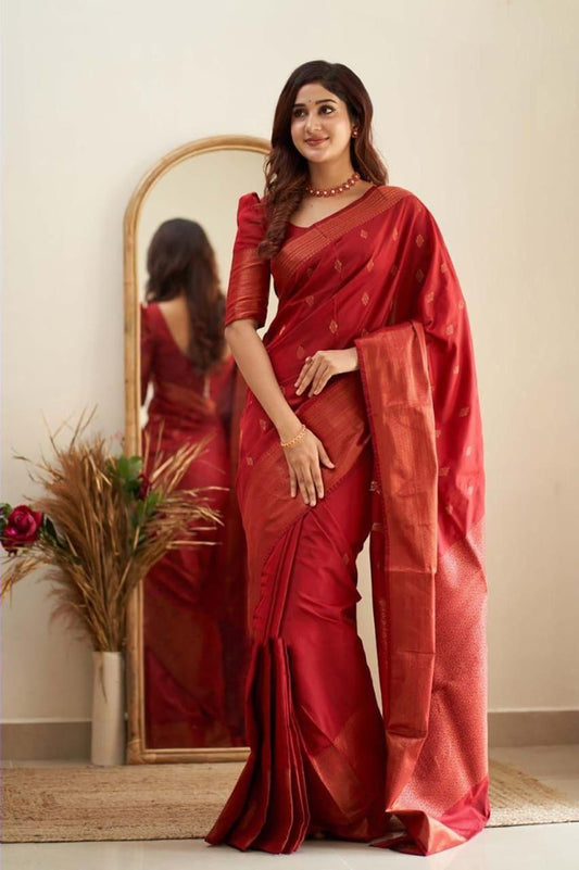 Lichi Silk Saree in Multiple Royal Shades.