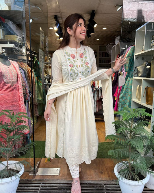 Elegant Cream Cotton Kurta Set.