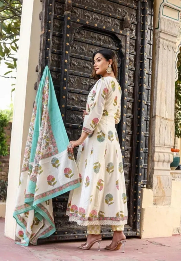 Ivory Cotton Kurti Set with Floral Print.