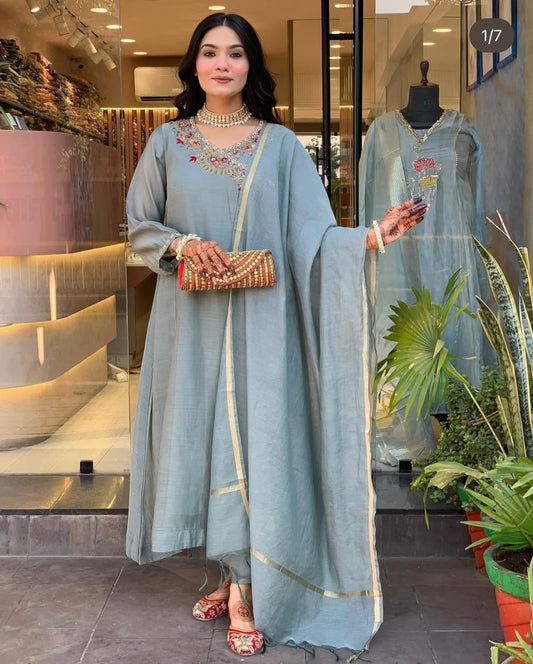 3-Piece Kurti Sets – Embroidery, Sequins & Graceful Detailing.