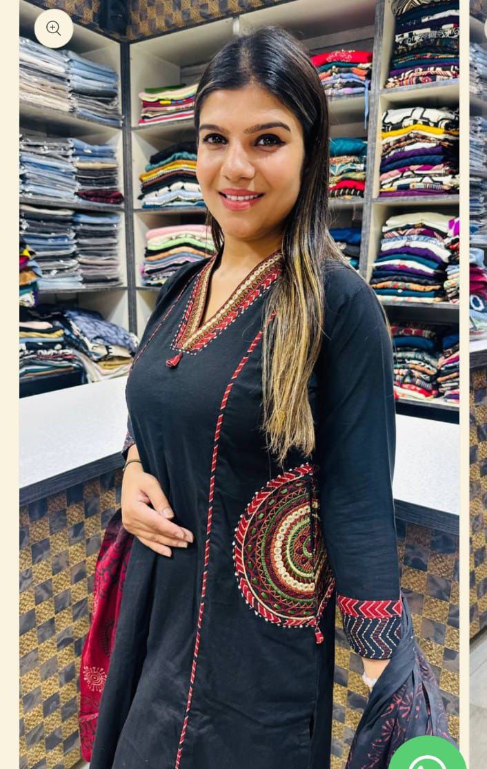 PREMIUM PURE COTTON HEAVY EMBROIDERED SUIT SET.