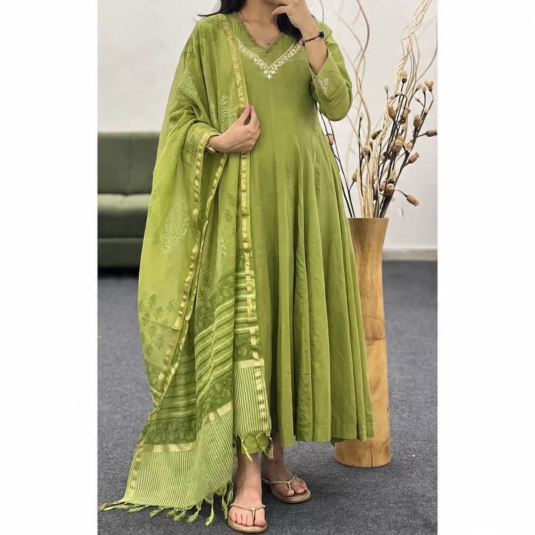 FESTIVAL SPECIAL ORIGINAL DESIGNER ANARKALI SUIT SET.